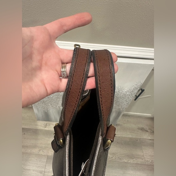 Fossil Explorer Foldover Metallic Pewter Leather - Picture 12 of 12